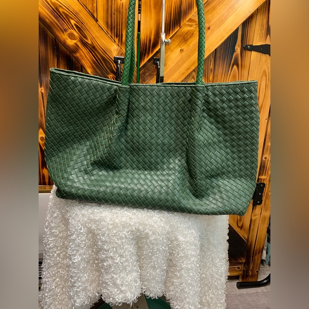 Green Woven Hobo Tote Bag - Picture 3 of 12